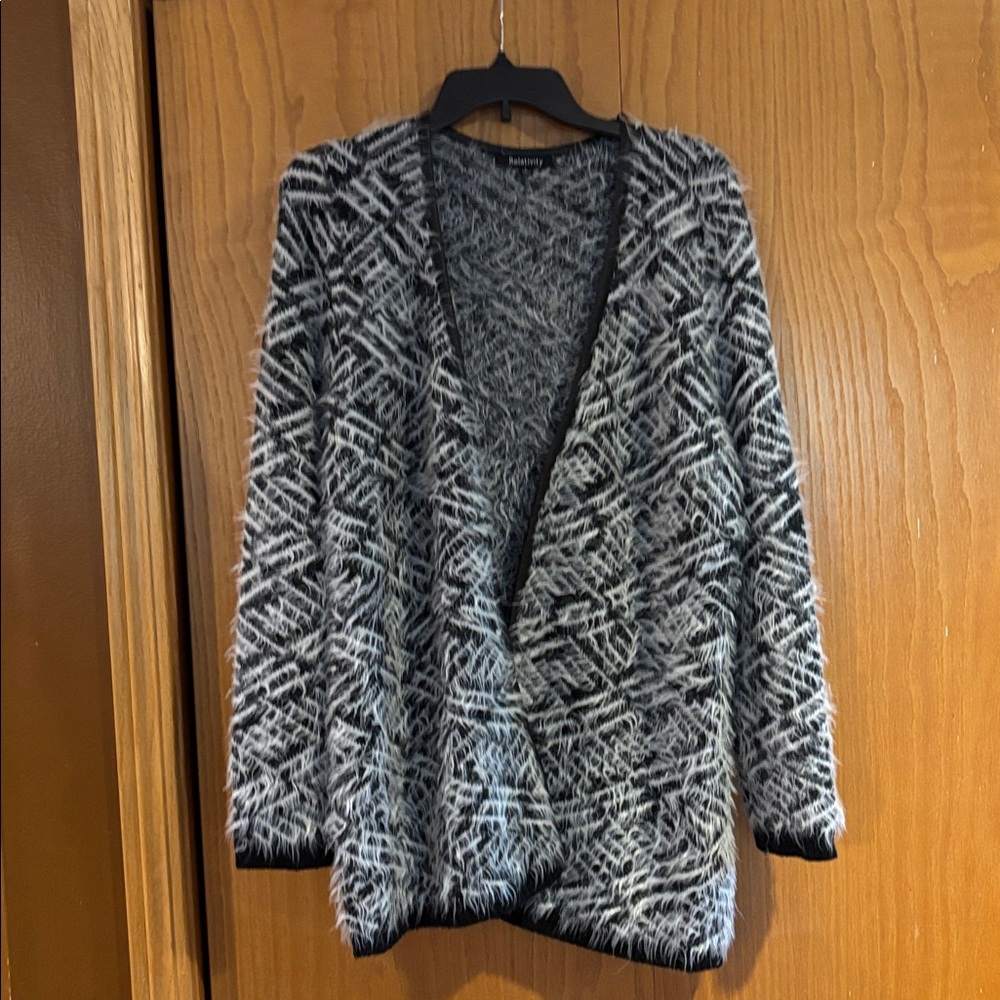 Relativity, black/white cardigan sweater, L - Picture 2 of 3